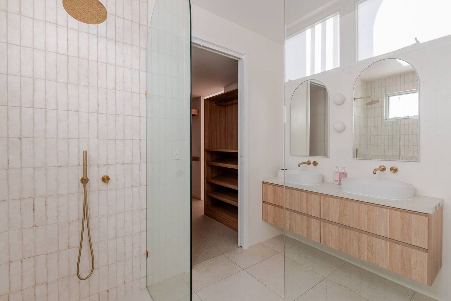 Image 10 of 51