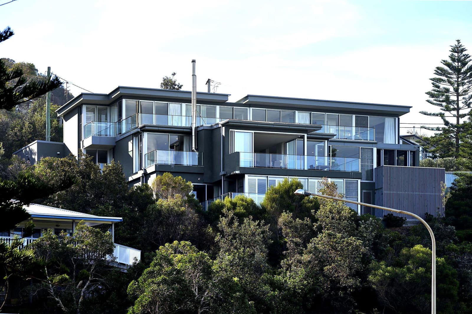 Image 115 of 128